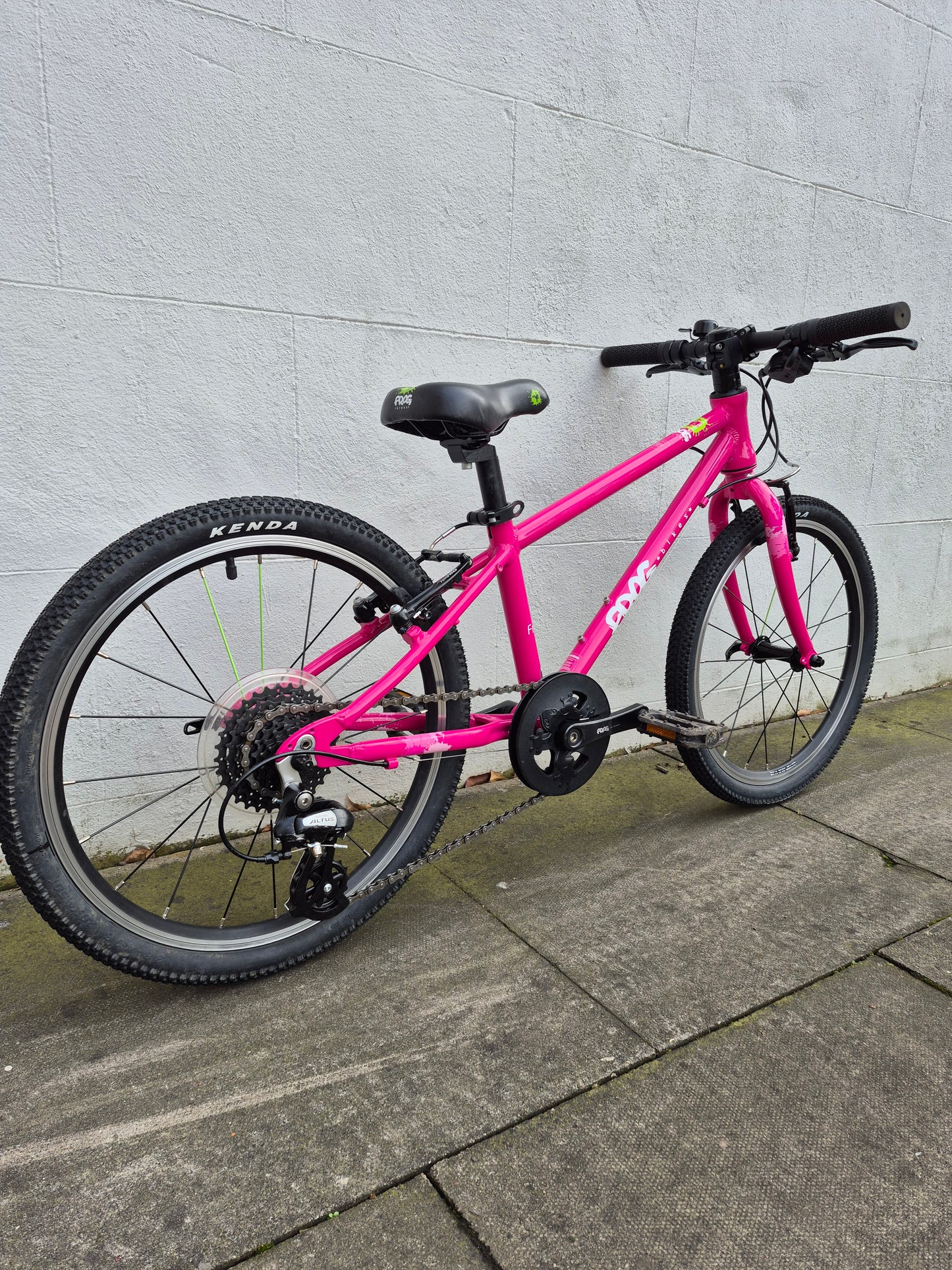 Used Frog 53 Pink - 20" Wheel